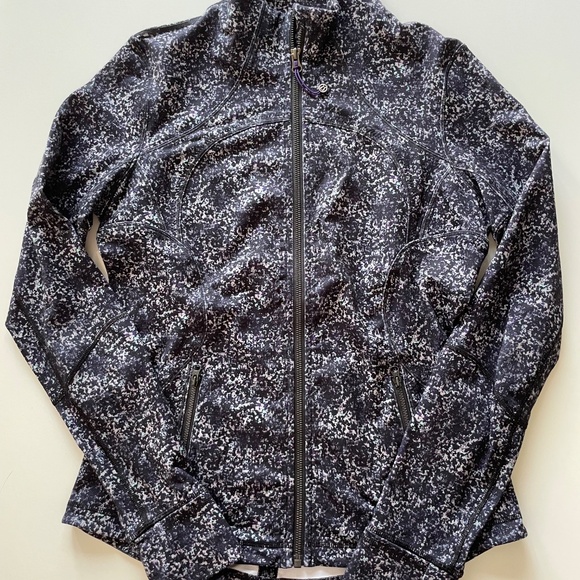 Lululemon Define Jacket - Picture 2 of 2